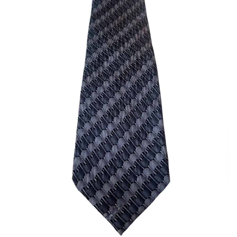 🔥⚫️CARLOS DEVENEZIA 100% silk tie Barcelona, Spain. Gorgeous & classic-no flaws